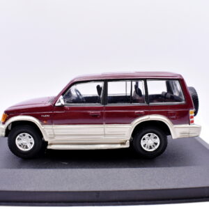 Modellino auto scala 1:43 Mitsubishi Pajero diecast modellismo statico