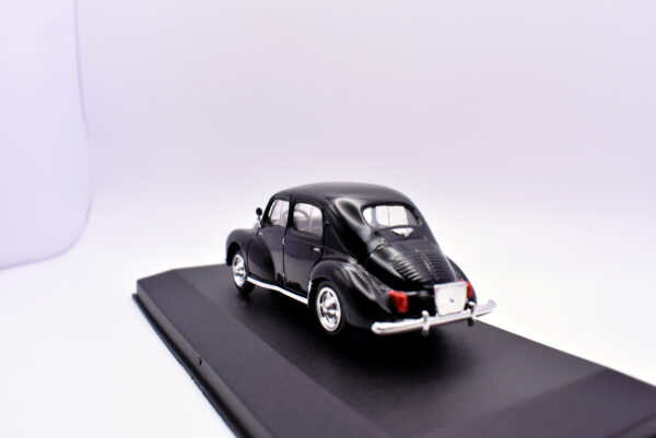 Modellino auto scala 1:43 Renault 4CV diecast modellismo statico - immagine 4