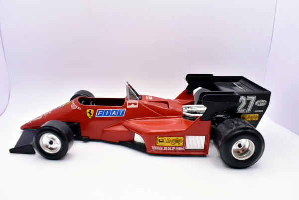 Modellini auto FORMULA 1 scala 1:24 Ferrari 126 C4 Burago - immagine 2