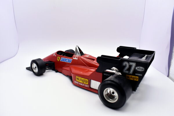 Modellini auto FORMULA 1 scala 1:24 Ferrari 126 C4 Burago - immagine 4