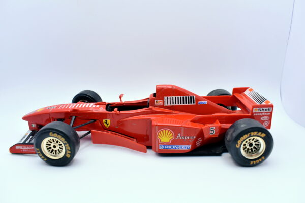 Modellini auto FORMULA 1 scala 1:24 Ferrari F310B Burago Schumacher modellismo - immagine 2
