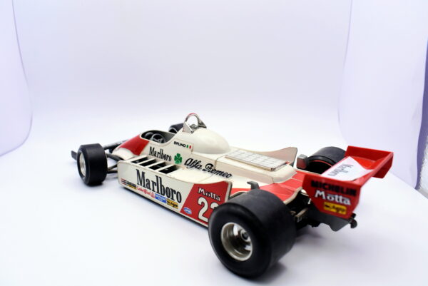 Modellini auto FORMULA 1 scala 1:24 Alfa romeo 179 Burago - immagine 4