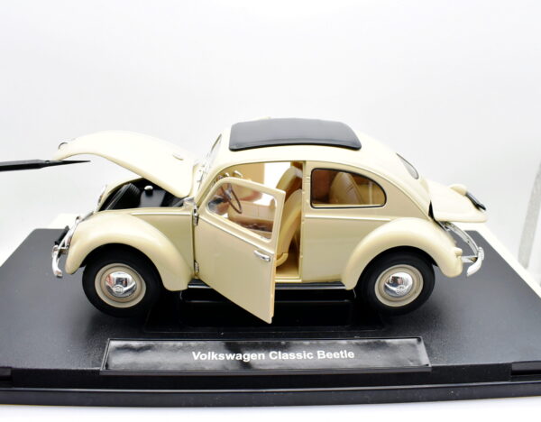 Modellino auto scala 1:18 Vw Beetle kafer modellismo da collezione
