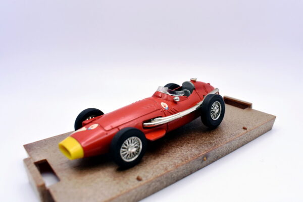 Modellino auto Formula 1 f1 scala 1:43 Maserati 250F Brumm diecast modellismo