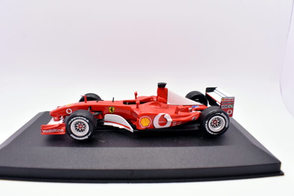 Modellino auto scala 1:43 FORMULA 1 Ferrari F2002 diecast modellismo