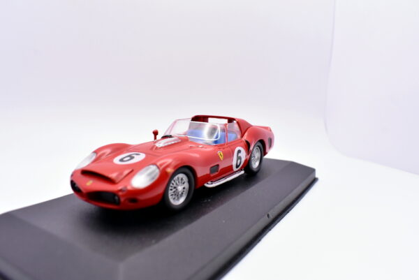 Modellino auto Ferrari 330 TR racing collection 1:43 diecast modellismo - immagine 3