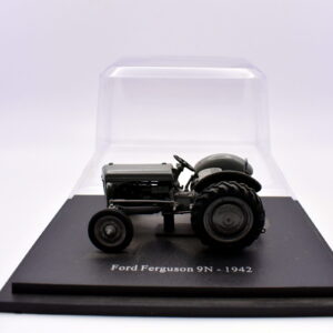 modellino trattore scala 1:43 Ford Ferguson 9N diecast edicola da collezione modellismo