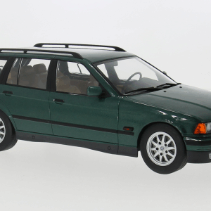 Modellino auto scala 1:18 BMW 3 E36 TOUR 1995 modellismo statico collezione
