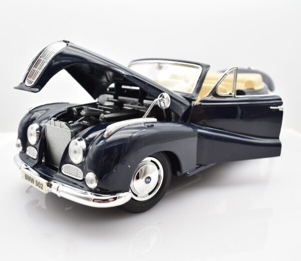 Modellino auto scala 1:18 BMW 502 diecast modellismo da collezione