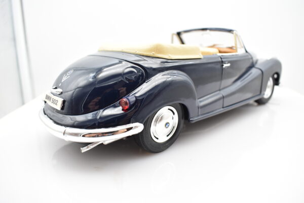 Modellino auto scala 1:18 BMW 502 diecast modellismo da collezione - immagine 7