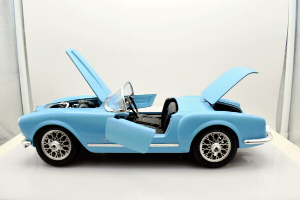 FModellino auto scala 1:18 LANCIA AURELIA B24 SPIDER modellismo da collezione - immagine 6