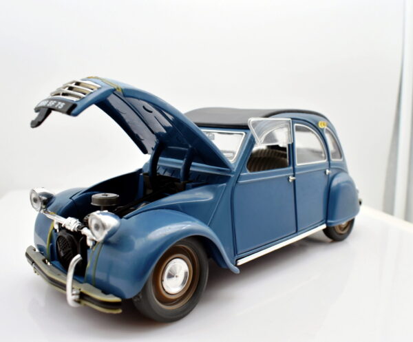 Modellino auto scala 1:17 Citroen 2 CV diecast modellismo da collezione
