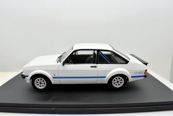 modellino auto ford escort MKIII scala 1:24 collezione modellismo - immagine 3