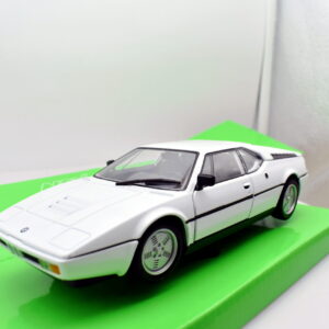 Modellino auto scala 1:24 BMW M1 diecast modellismo statico