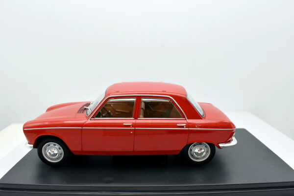 Modellino auto scala 1:24 peugeot 204 diecast modellismo da collezione - immagine 3
