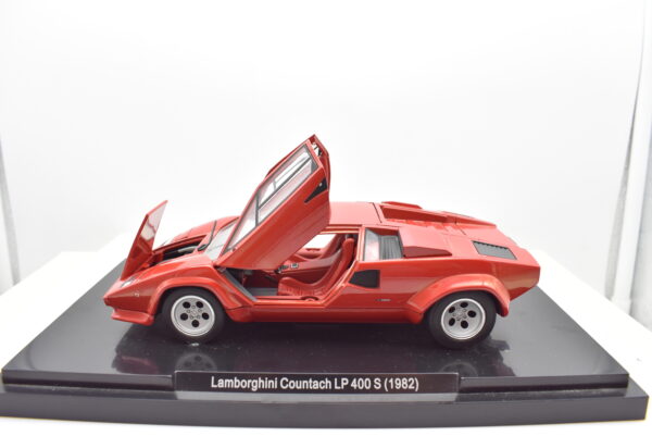 Modellino auto Lamborghini Countach LP 400 S scala 1:24 diecast modellismo da collezione - immagine 4