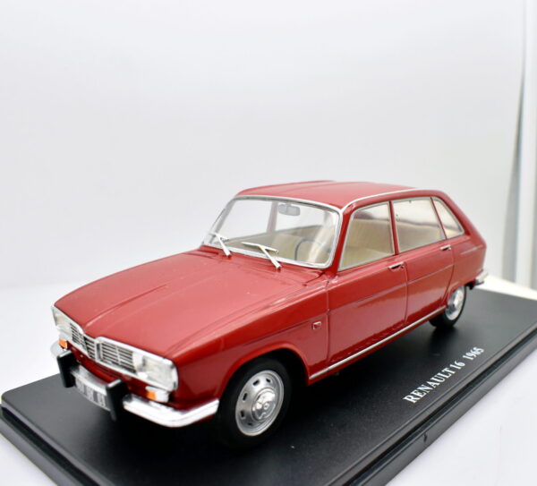 Modellino auto scala 1:24 Renault 16 diecast collezione modellismo