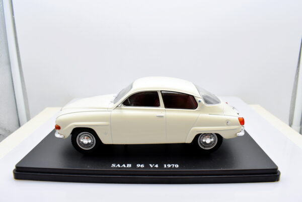 Modellino auto scala 1:24 SAAB 96 V4 diecast collezione modellismo - immagine 2