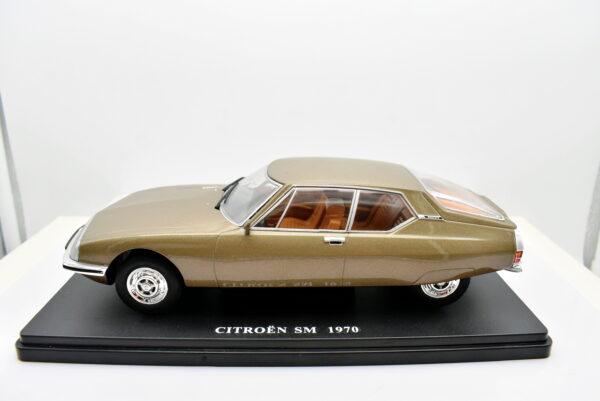 Modellino auto scala 1:24 citroen SM diecast collezione modellismo - immagine 2