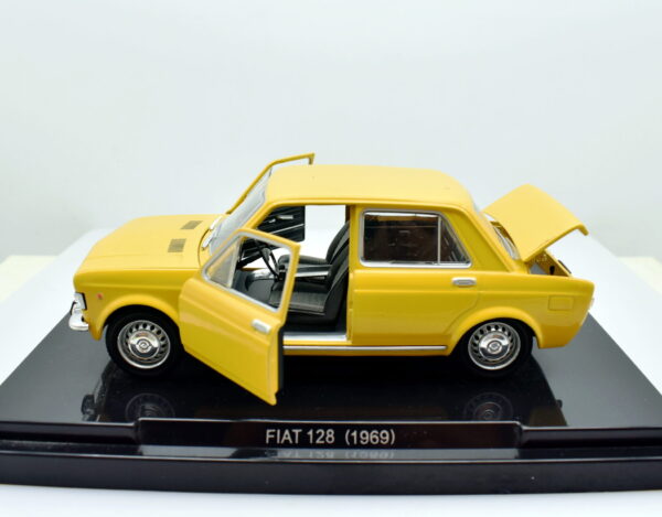 FIAT 128 modellini auto scala 1:24 quattroruote collection diecast edicola epoca