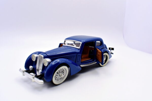 Modellino auto scala 1:43 Delahaye 135M rio diecast modellismo statico