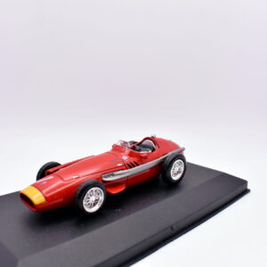Modellino auto scala formula 1 1:43 Maserati 250F modellismo statico da collezione diecast f1