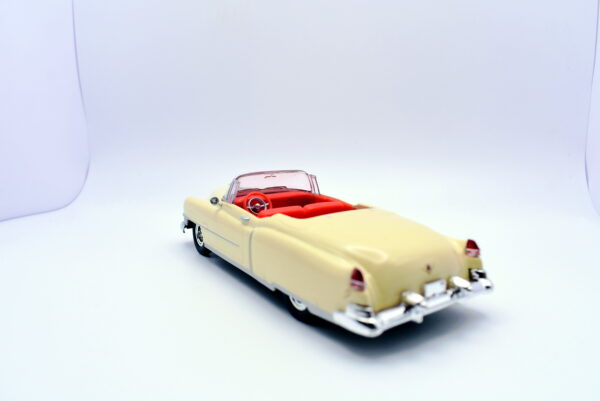 Modellino auto scala 1:43 Cadillac eldorado modellismo statico da collezione diecast - immagine 4