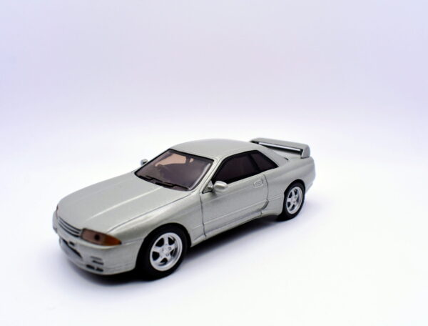 Modellino auto scala 1:43 Nissan skyline GTR modellismo statico da collezione diecast