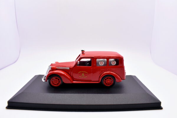 Modellino auto scala 1:43 Fiat 1100E Furgone Versione vigli del fuoco Brumm diecast modellismo statico - immagine 2