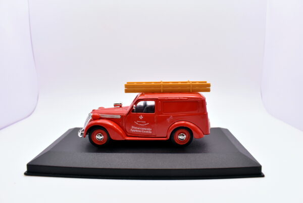 Modellino auto scala 1:43 Fiat 1100 Furgone vigli del fuoco Brumm diecast modellismo statico - immagine 2