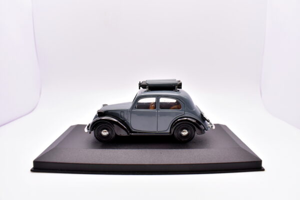 Modellino auto scala 1:43 Fiat 1100 metano Brumm diecast modellismo statico - immagine 2