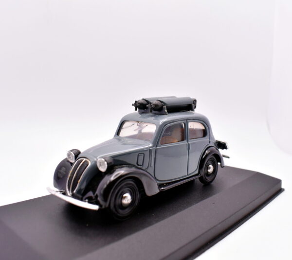Modellino auto scala 1:43 Fiat 1100 metano Brumm diecast modellismo statico