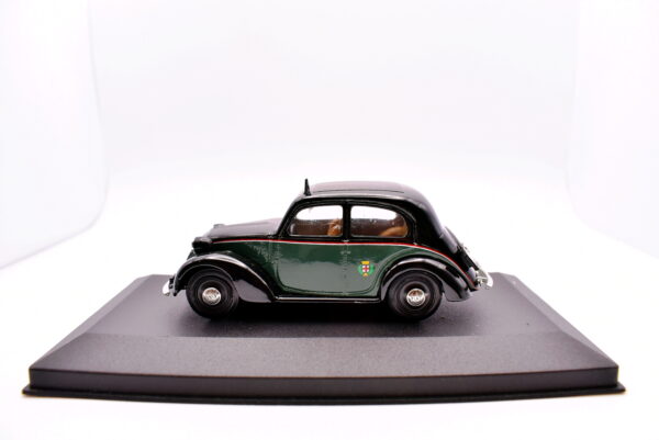 Modellino auto scala 1:43 Fiat 1100 taxi di milano Brumm diecast modellismo statico - immagine 2