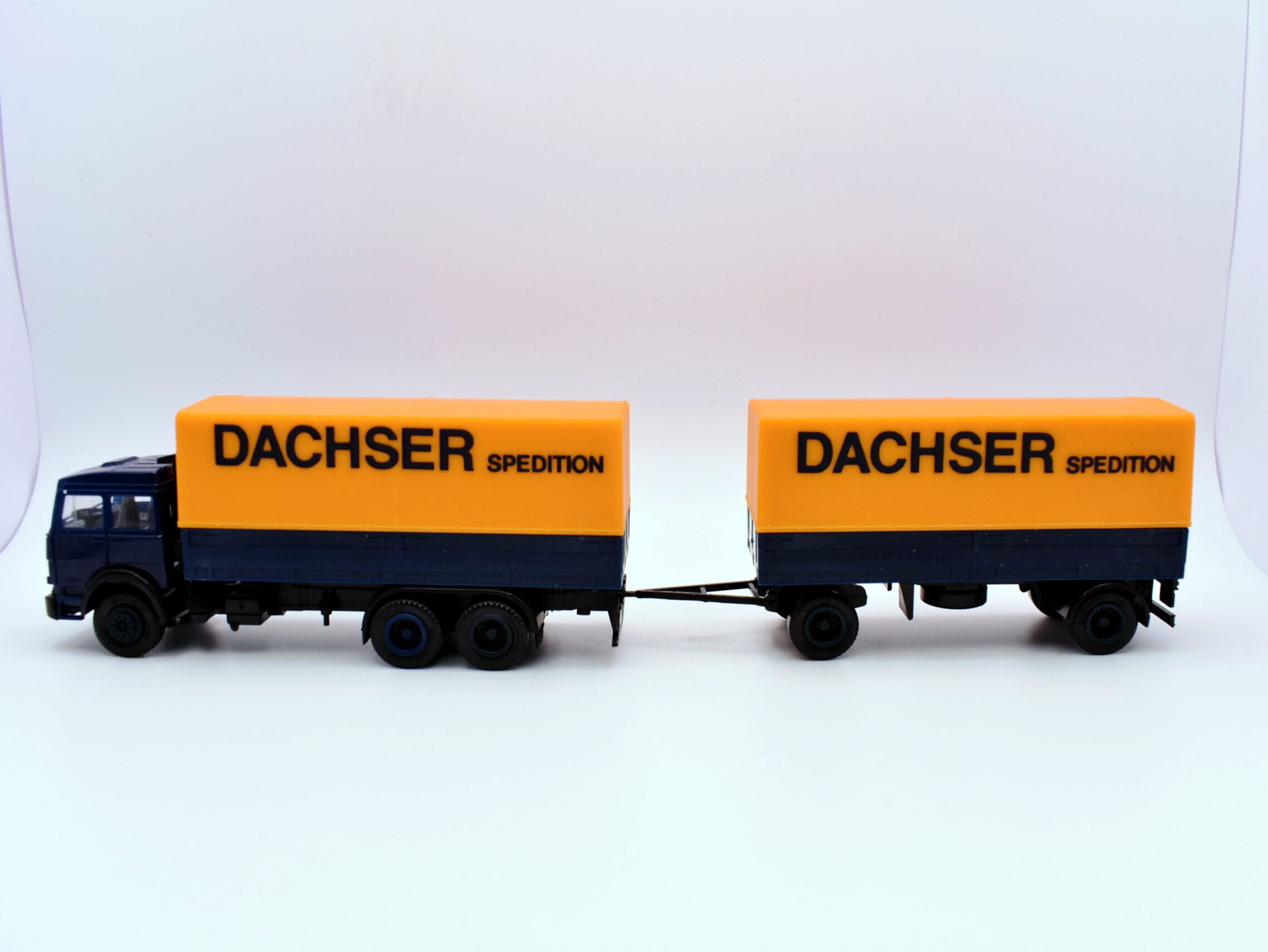 Herpa Modellino D'auto Audi Q2, Giallo Vegas, Miniatura In Scala 1:87