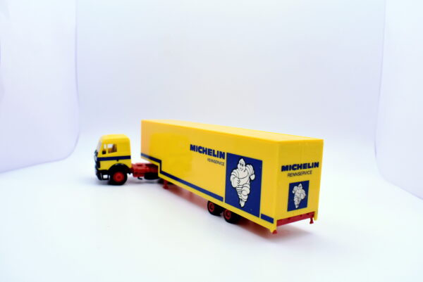 modellino camion scala 1:87 Herpa mercedes michelin modellismo da collezione - immagine 5