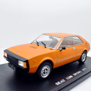 Modellino auto scala 1:24 SEAT 1200 SPORT diecast collezione modellismo