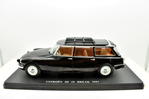 Modellino auto scala 1:24 Citroen ID 19 BREAK diecast collezione modellismo - immagine 2