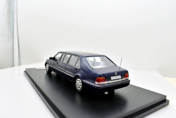Modellino auto scala 1:43 mercedes benz W 140 S600L pullman NEO diecast modellismo statico - immagine 5
