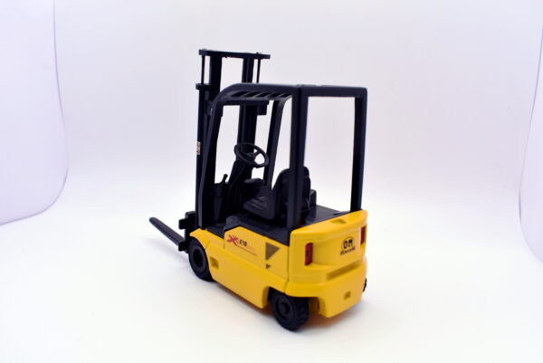 Modellino muletto scala 1:25 E18 Old cars modellismo da collezione - immagine 4