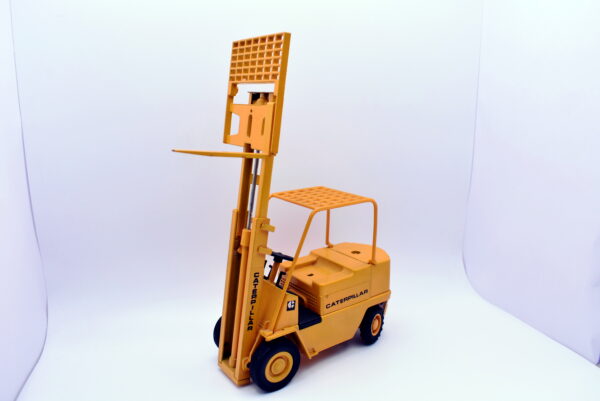 Modellino muletto scala 1:25 JOAL CATERPILLAR CARRELLO modellismo usati - immagine 5