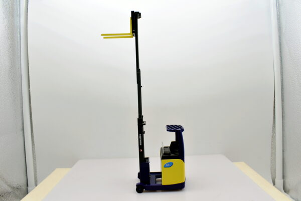 Modellino muletto scala 1:25 Old cars komatsu TRANS PALLET 14 - immagine 3