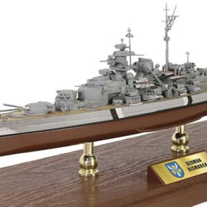 Modellino nave Forces of Valor  BISMARCK GERMAN BATTLESHIP BATTLE OF DANMARK 1940  1:700