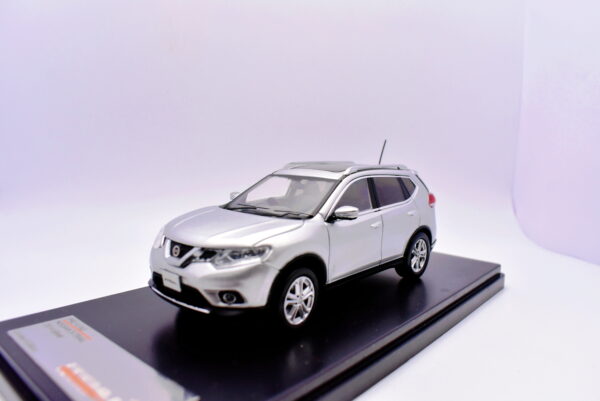 Modellino auto scala 1:43 Nissan X trail diecast modellismo da collezione - immagine 2