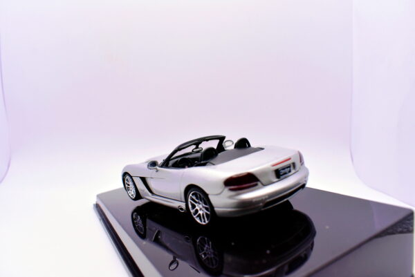 Modellino auto scala 1:43 Dodge viper diecast modellismo collezione autoart - immagine 4