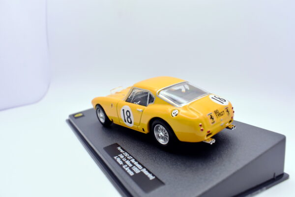 Modellino auto Ferrari 250 GT berlinetta racing collection scala 1:43 ixo diecast modellismo - immagine 4