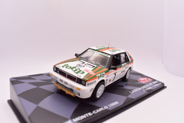 Modellino auto rally scala 1:43 Lancia delta HF modellismo statico - immagine 4