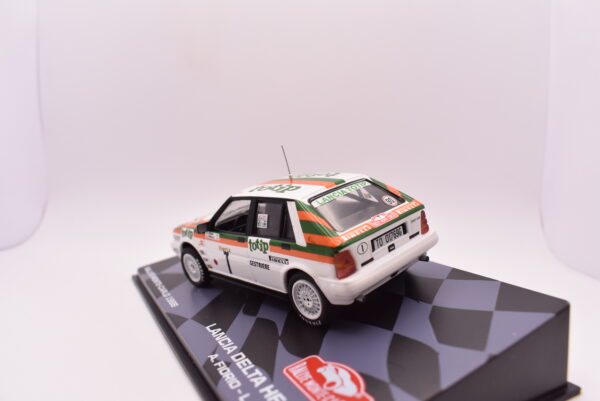 Modellino auto rally scala 1:43 Lancia delta HF modellismo statico - immagine 5