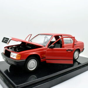 Modellino auto Mercedes 190E scala 1/24 diecast modellismo collezione statico
