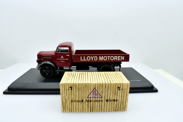 Modellino camion scala 1:43 Bogward B 2500 modellismo statico schuco - immagine 6