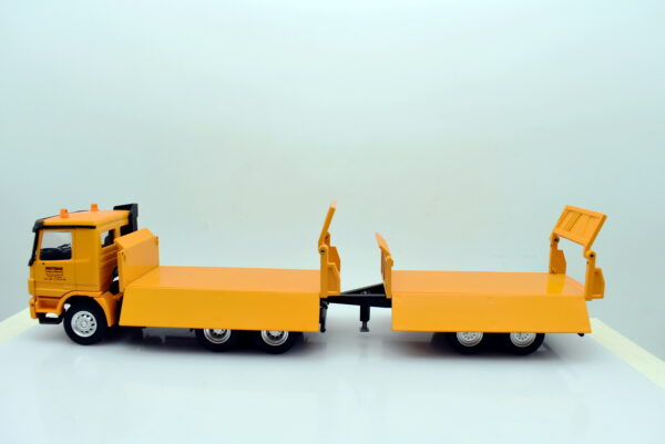 Modellino camion scala 1:43 Mercedes muldenkipper CONRAD modellismo statico - immagine 3